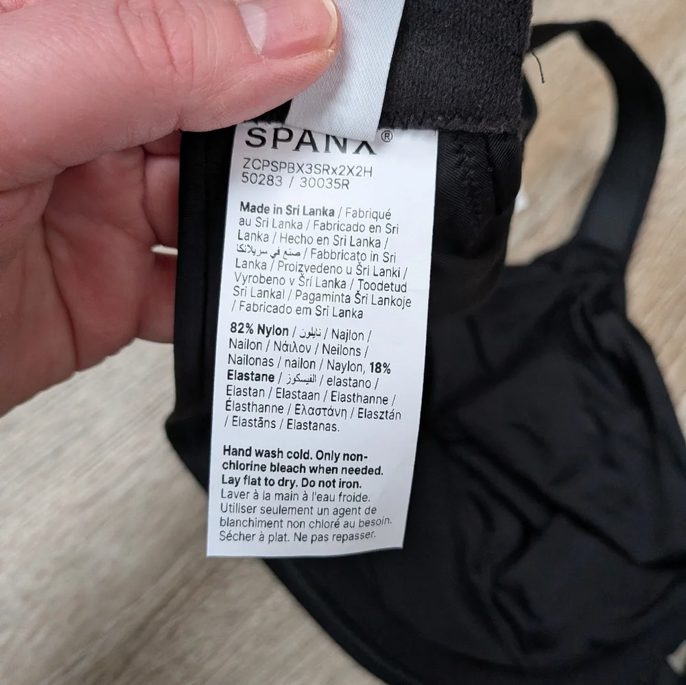 NWT SPANX Black Low Profile Minimizer Unlined Underwire Bra Size 42DD